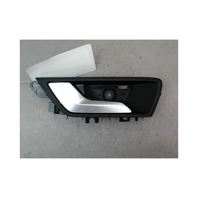 POIGNEE INTERIEURE PORTE ARRIERE GAUCHE FORD FOCUS 2008-