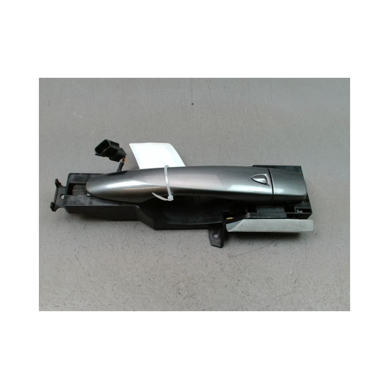 POIGNEE EXTERIEURE PORTE AVANT DROIT NISSAN QASHQAI BREAK II Phase 1 2014-...