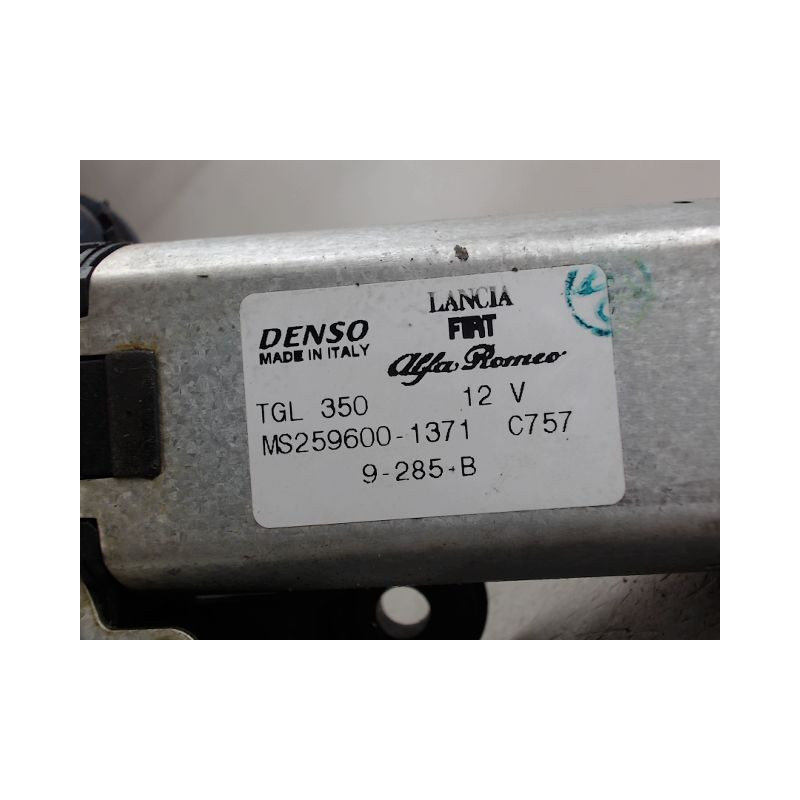 MECANISME ESSUIE-GLACE ARRIERE FORD KA