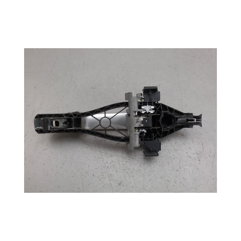 POIGNEE EXTERIEURE PORTE AVANT DROIT VOLVO S40