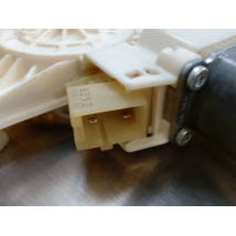 MECANISME+MOTEUR LEVE-GLACE AVANT DROIT MERCEDES CLASSE C BERL. III Phase 1 (204) 2007-2010