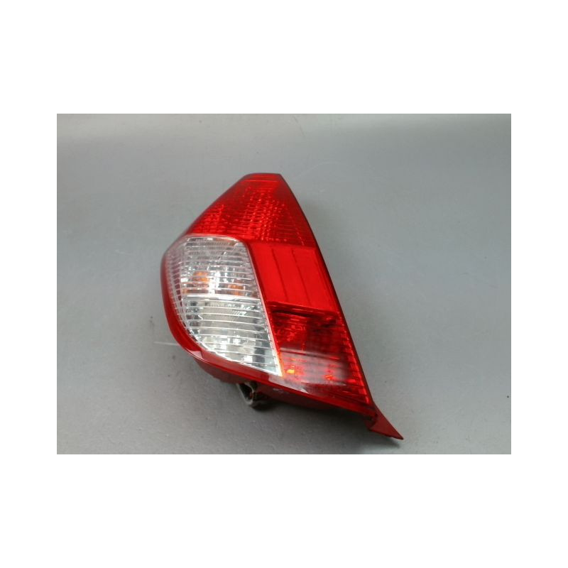 FEU ARRIERE GAUCHE  HYUNDAI I 10 I Phase 1 2008-2010