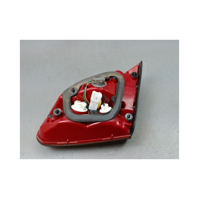 FEU ARRIERE INTERIEUR GAUCHE KIA CEE´D 2007-
