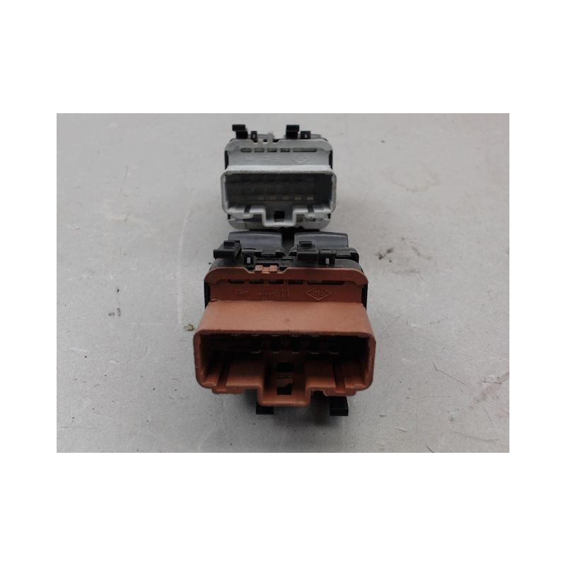 COMMANDE LEVE-GLACE PORTE AVG RENAULT ESPACE