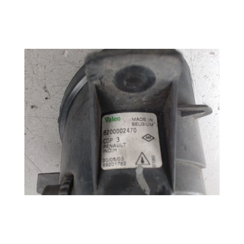 PHARE ANTIBROUILLARD AVANT DROIT RENAULT CLIO