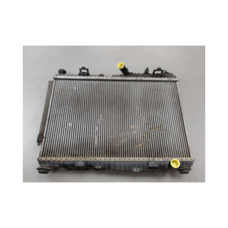 RADIATEUR FORD FIESTA