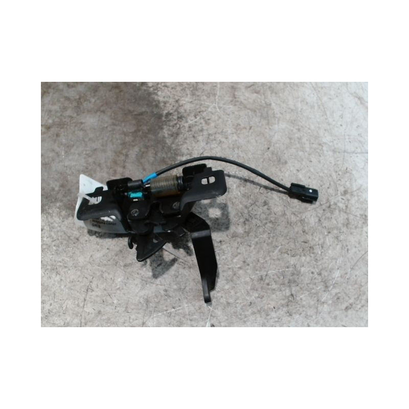 SERRURE CAPOT DACIA SANDERO 2008-