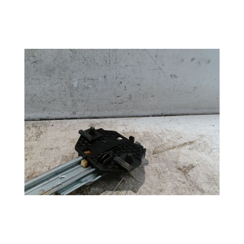 MECANISME+MOTEUR LEVE-GLACE AVANT DROIT DACIA SANDERO 2008-