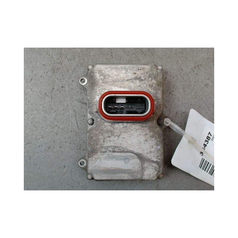 BOITIER XENON PHARE DROIT AUDI A8 2002-2007