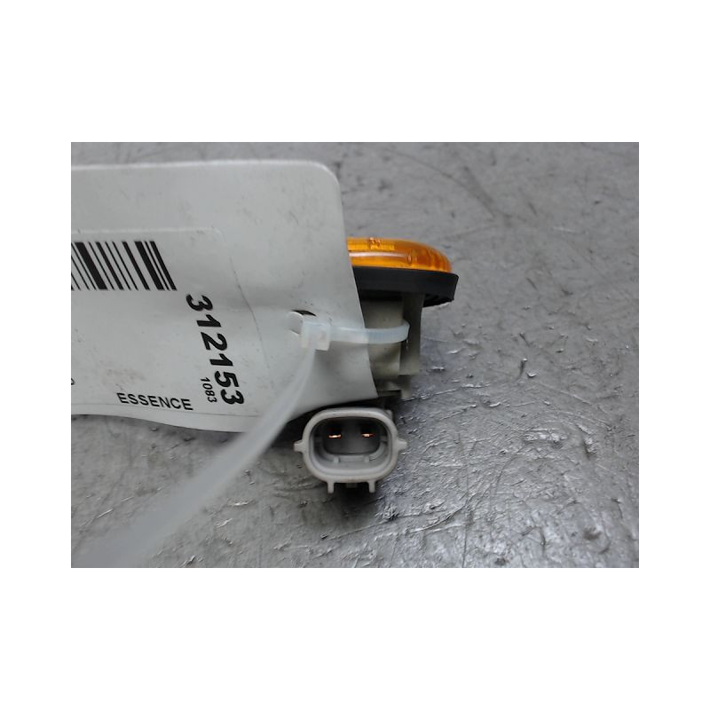 REPETITEUR AILE DROIT TOYOTA RAV4 2000-