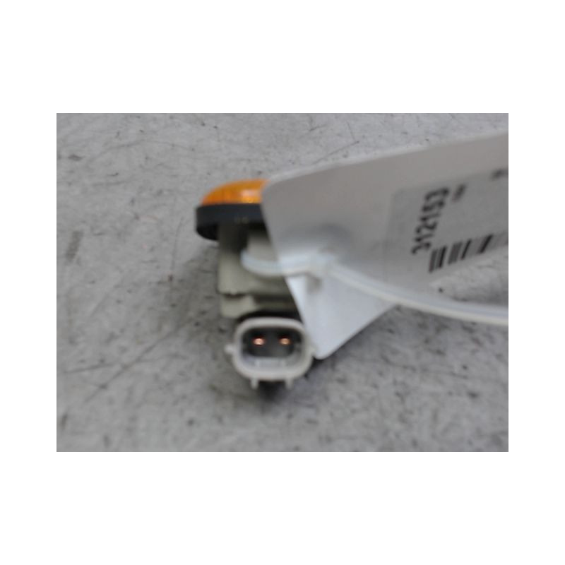 REPETITEUR AILE GAUCHE TOYOTA RAV4 2000-