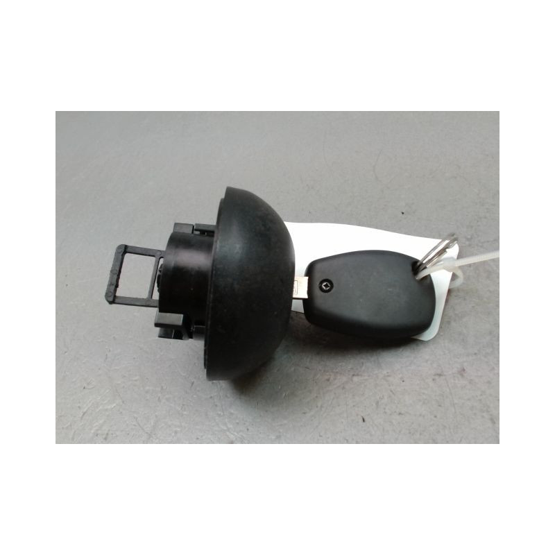 BOUCHON RESERVOIR A CARBURANT DACIA SANDERO I 2008-2012