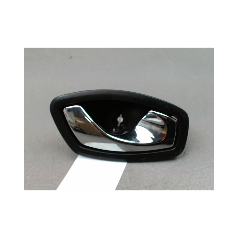 POIGNEE INTERIEURE PORTE AVANT DROIT RENAULT CLIO IV Phase 1 2012-...