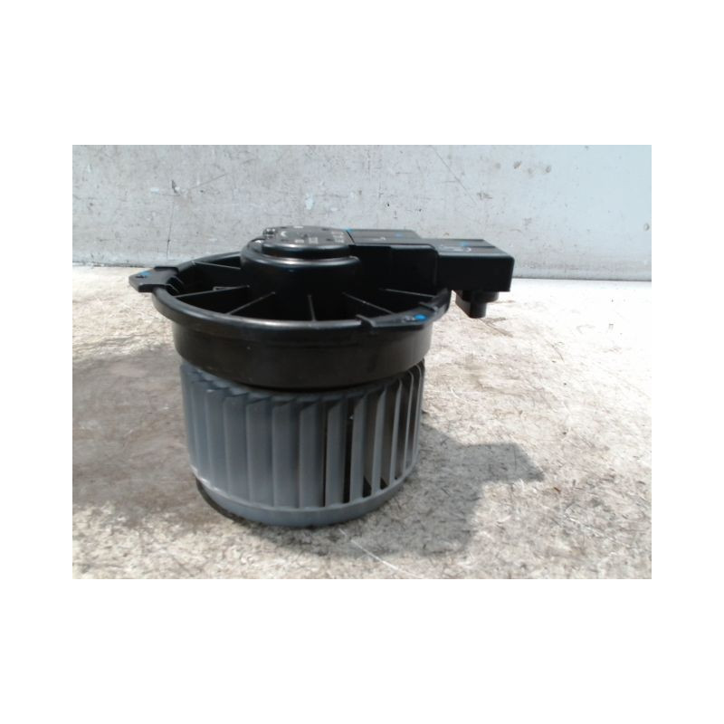 MOTEUR VENTILATEUR CHAUFFAGE MITSUBISHI SPACESTAR