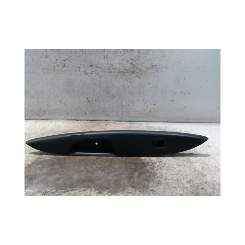 COMMANDE LEVE-GLACE PORTE AVD MITSUBISHI SPACESTAR