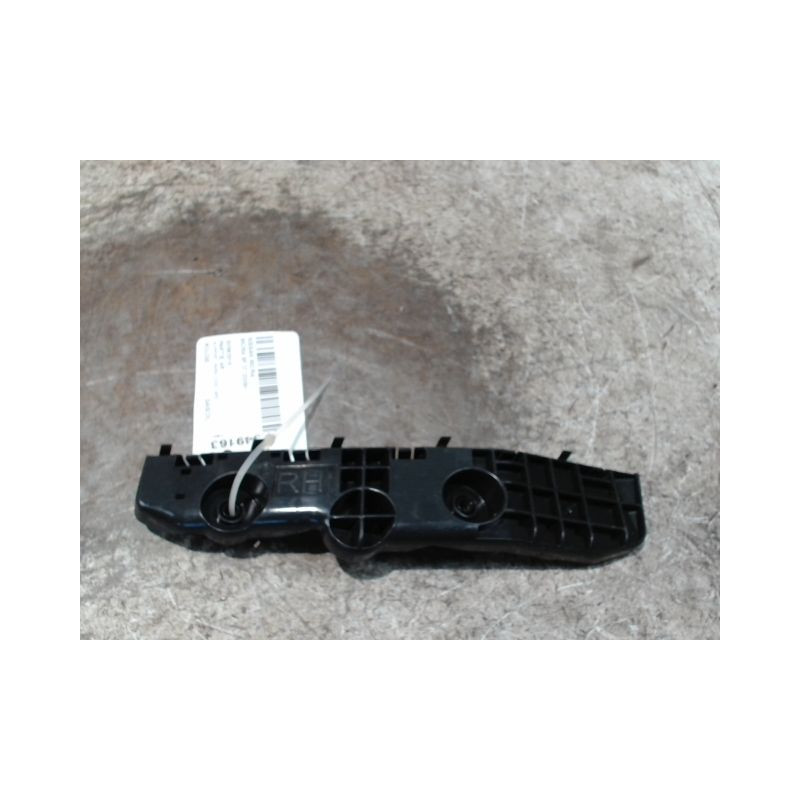 SUPPORT PARE-CHOC ARD NISSAN MICRA 2009-