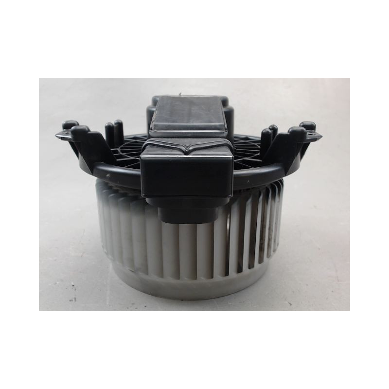 MOTEUR VENTILATEUR CHAUFFAGE SUZUKI SX4