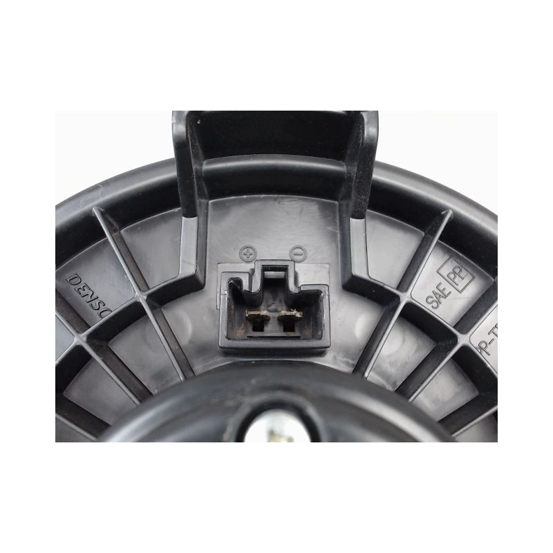 MOTEUR VENTILATEUR CHAUFFAGE SUZUKI SX4