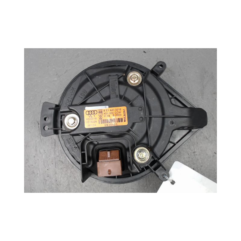 MOTEUR VENTILATEUR CHAUFFAGE AUDI A4 2001-