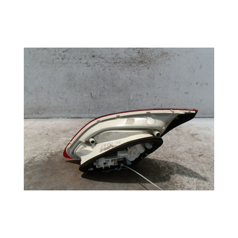 FEU ARRIERE INTERIEUR GAUCHE OPEL ASTRA 2004-