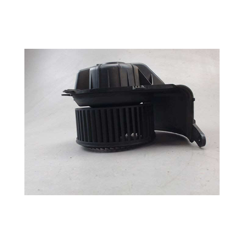 MOTEUR VENTILATEUR CHAUFFAGE RENAULT MEGANE