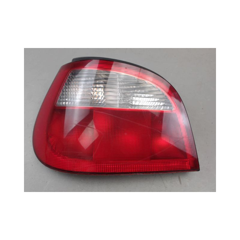 FEU ARRIERE GAUCHE  RENAULT MEGANE