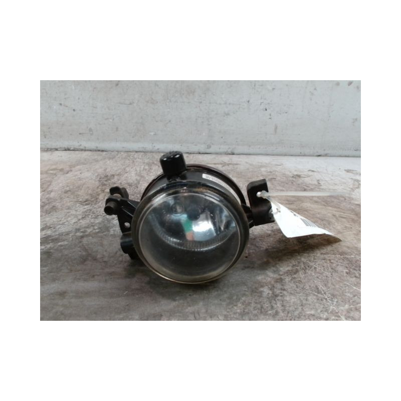 PHARE ANTIBROUILLARD AVANT GAUCHE FORD FOCUS SW