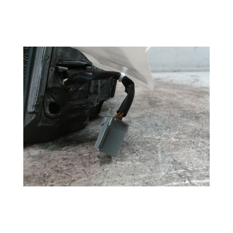 RETROVISEUR EXTERIEUR ELECTRIQUE DROIT FORD FOCUS SW