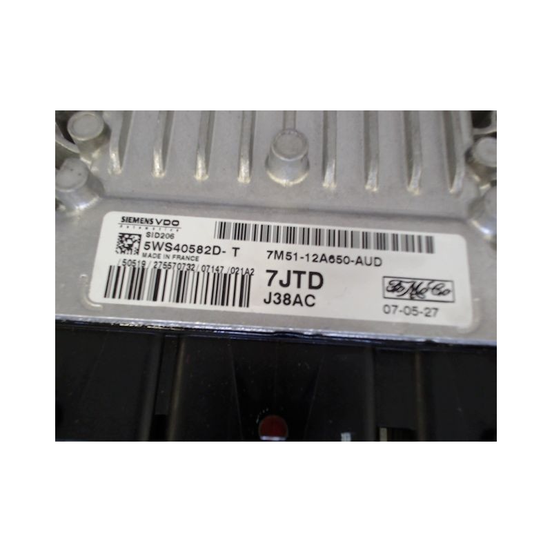 CALCULATEUR MOTEUR FORD FOCUS