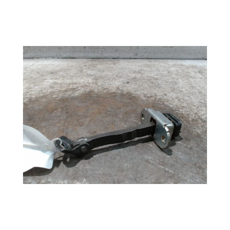 TIRANT PORTE AVANT GAUCHE CITROEN C1 3P