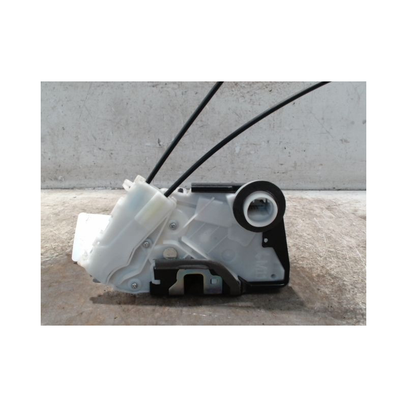 SYSTEME CONDAMNATION AVANT DROIT TOYOTA YARIS II 2010-