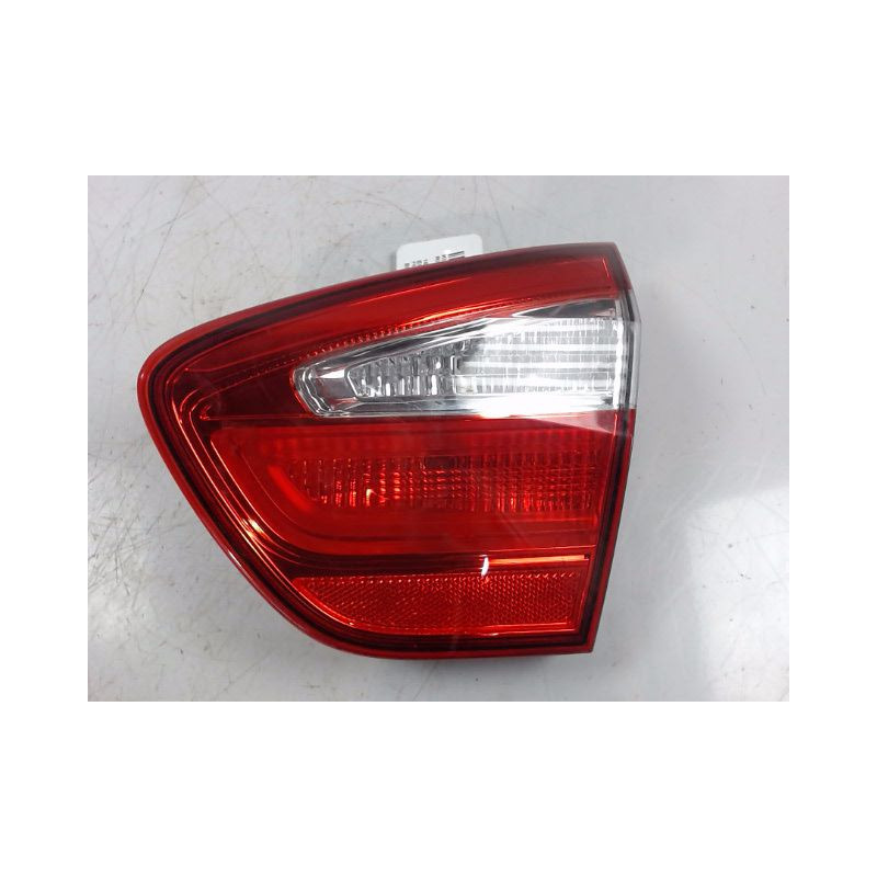 FEU ARRIERE INTERIEUR DROIT KIA RIO 2005-