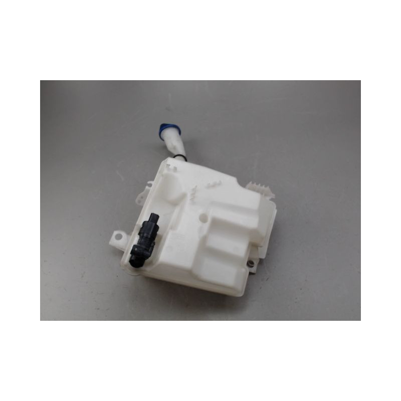 RESERVOIR LAVE-GLACE AVANT FORD FOCUS
