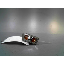 REPETITEUR AILE DROIT OPEL CORSA