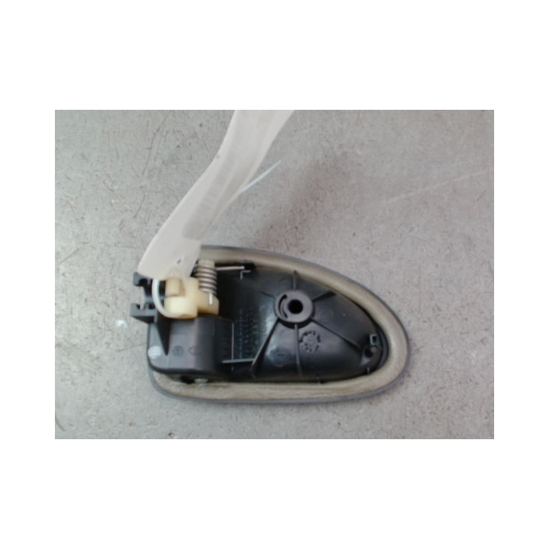 POIGNEE INTERIEURE PORTE ARRIERE DROIT RENAULT MEGANE SCENIC MONOSP. I Phase 2 1999-2003