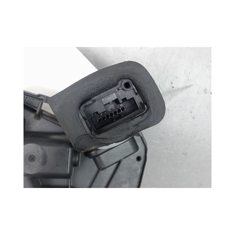 SYSTEME CONDAMNATION ARRIERE DROIT SEAT LEON 2009-