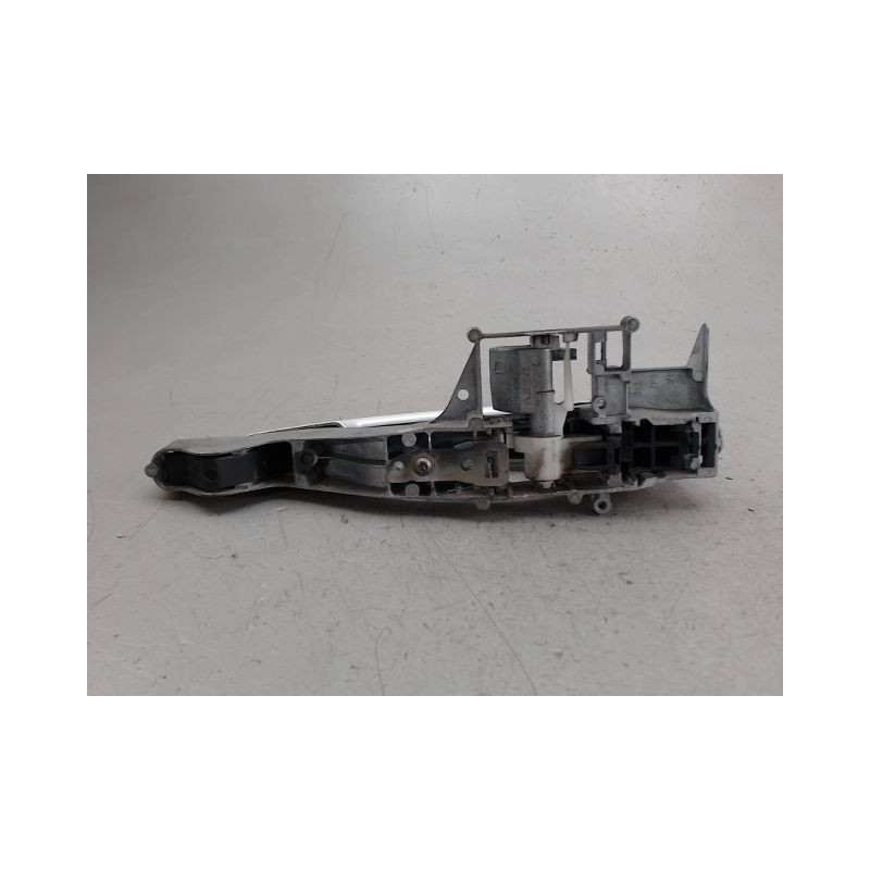 POIGNEE EXTERIEURE PORTE AVANT DROIT PEUGEOT 208