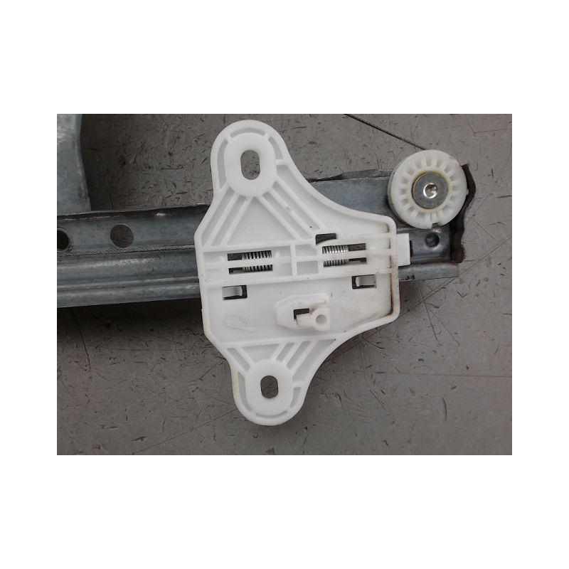MECANISME LEVE-GLACE ARRIERE DROIT RENAULT CLIO