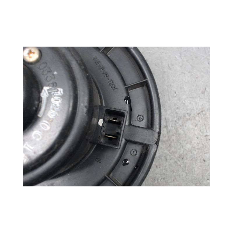 MOTEUR VENTILATEUR CHAUFFAGE KIA CARNIVAL