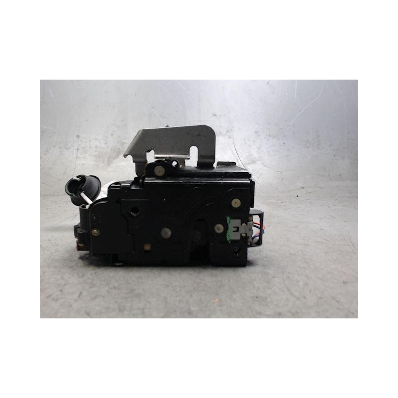 SYSTEME CONDAMNATION AVANT DROIT AUDI A4 2001-