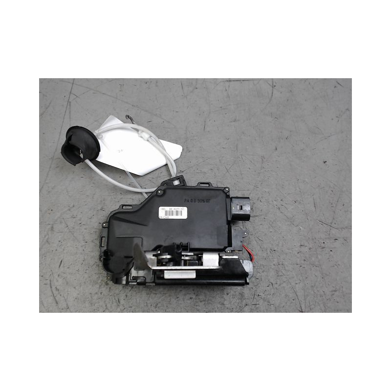 SYSTEME CONDAMNATION AVANT DROIT AUDI A4 2001-