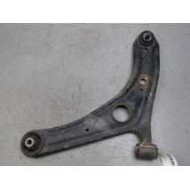 TRIANGLE INFERIEUR AVANT GAUCHE TOYOTA YARIS