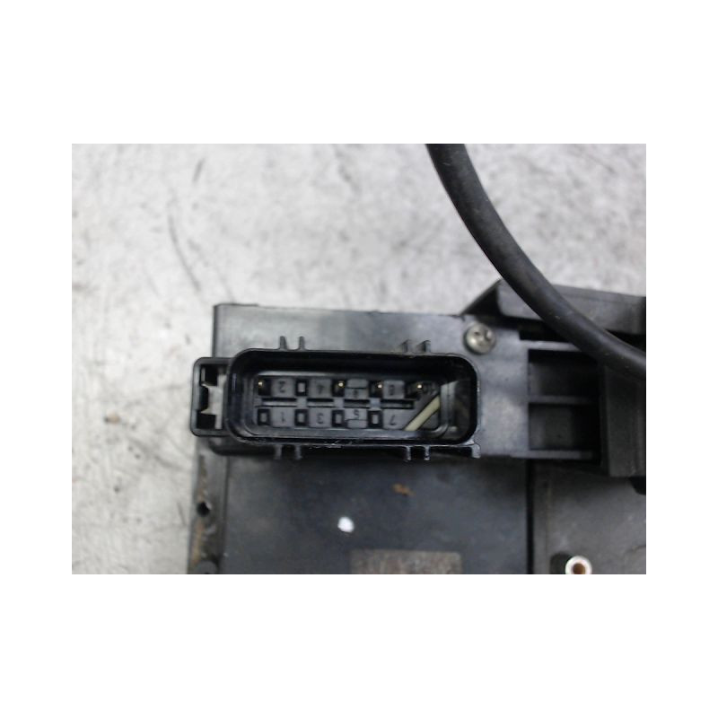 SYSTEME CONDAMNATION ARRIERE GAUCHE FORD FIESTA 02 -05