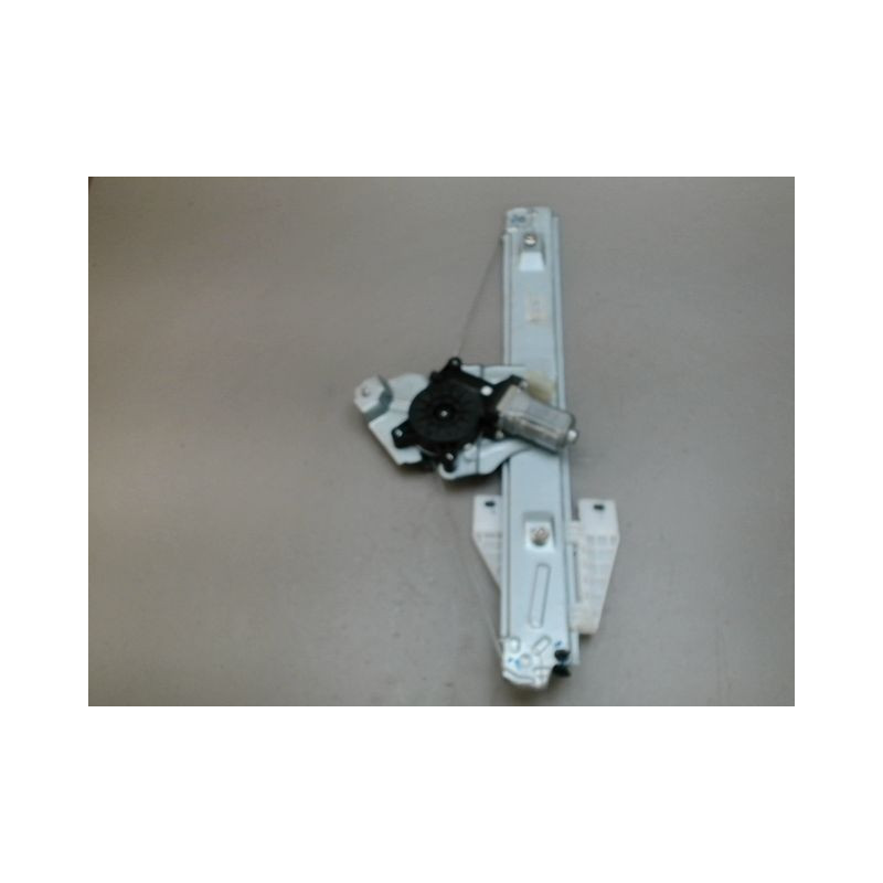 MECANISME LEVE-GLACE AVANT DROIT DACIA SPRING