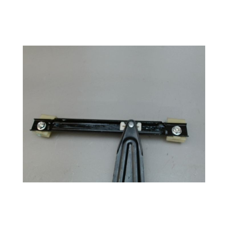 MECANISME LEVE-GLACE ARRIERE DROIT DACIA SPRING