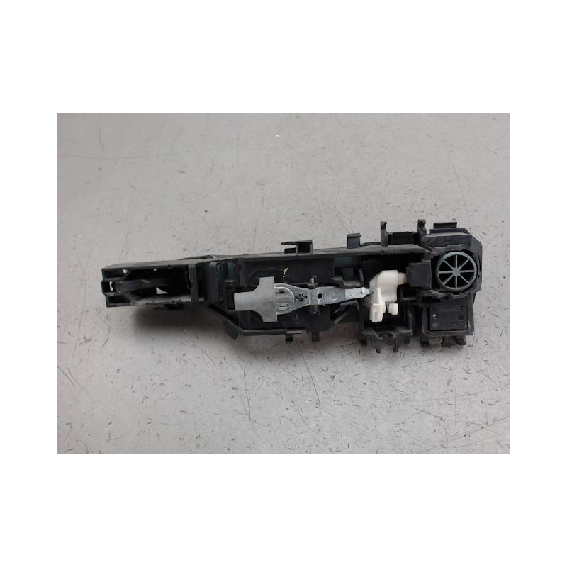 POIGNEE EXTERIEURE PORTE AVANT DROIT RENAULT MEGANE