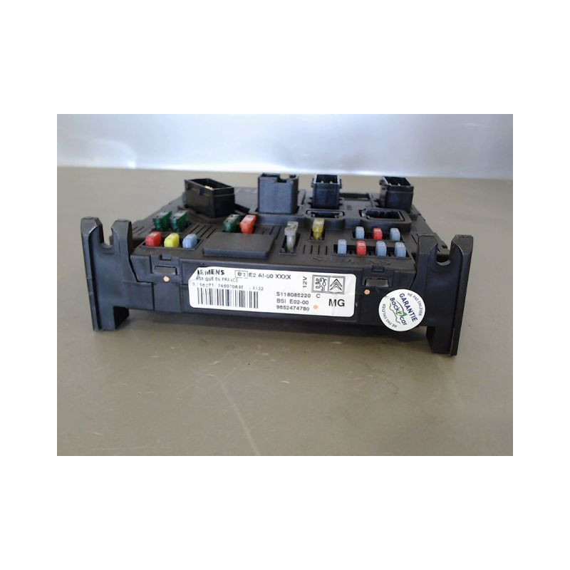 BOITIER GESTION HABITACLE PEUGEOT 206