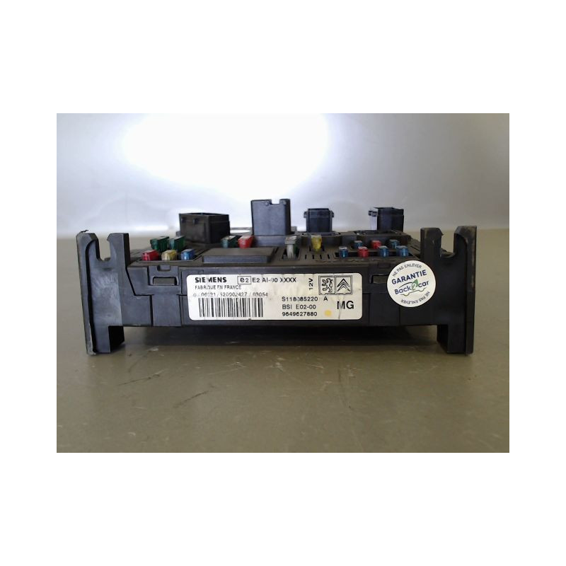 BOITIER GESTION HABITACLE PEUGEOT 206