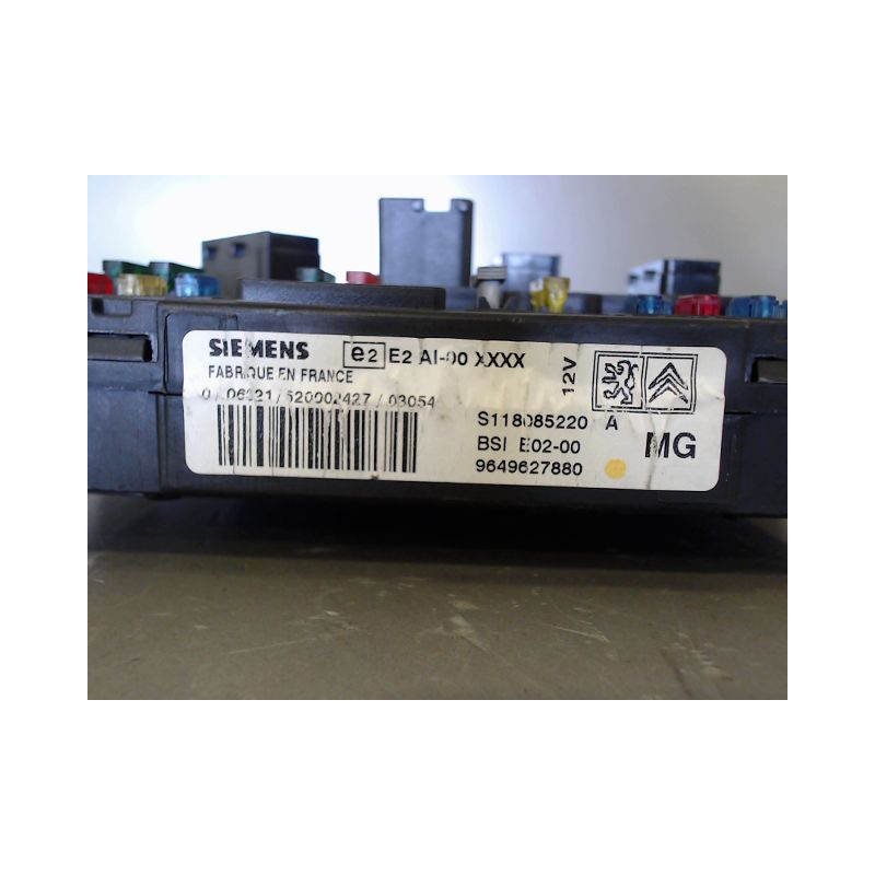 BOITIER GESTION HABITACLE PEUGEOT 206
