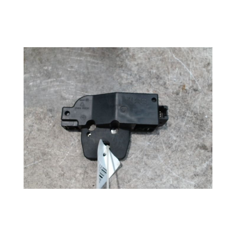 SERRURE COFFRE ARRIERE PEUGEOT 407